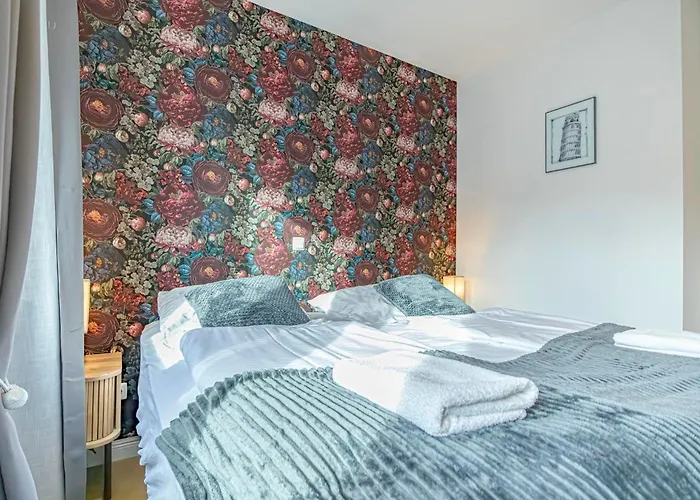 Stylish 1br & 1living In Appartement